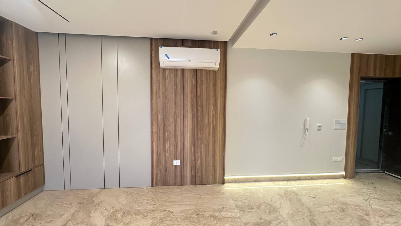 Mountain View _ Hyde Park image