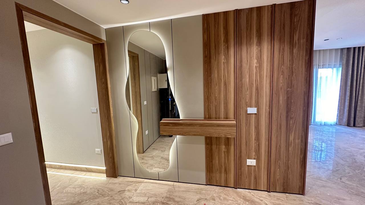 Mountain View _ Hyde Park image