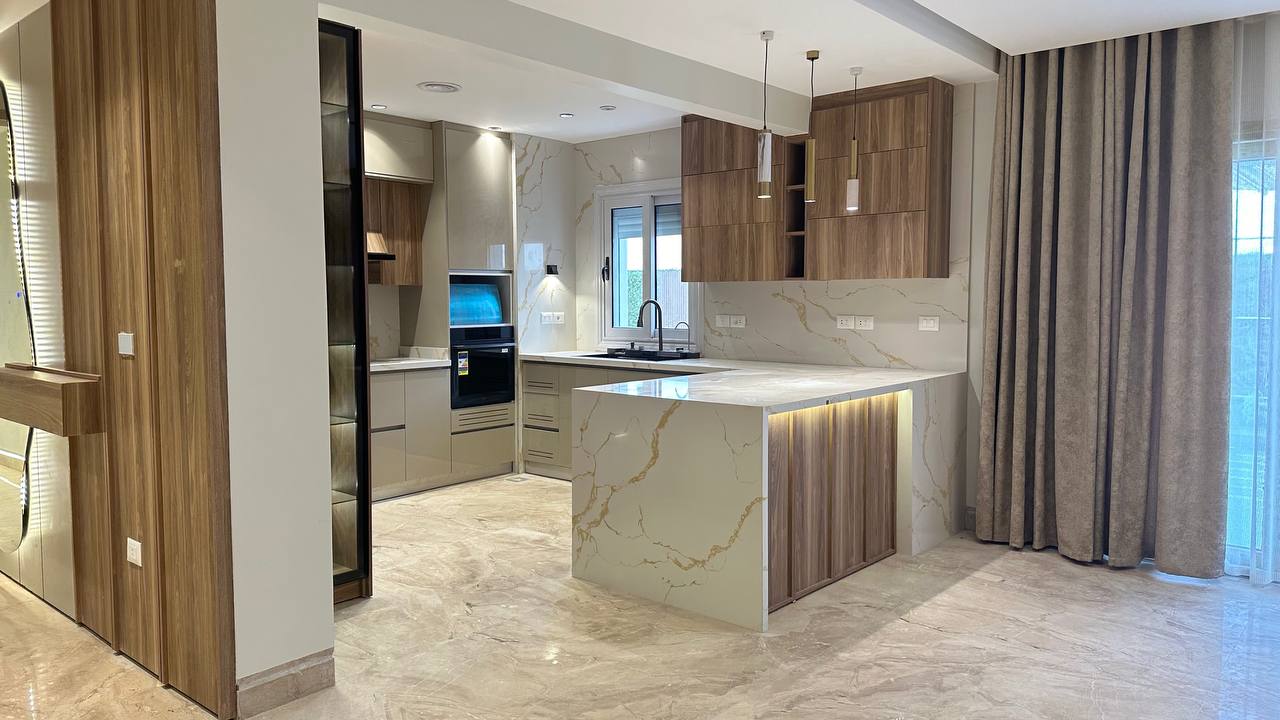 Mountain View _ Hyde Park image